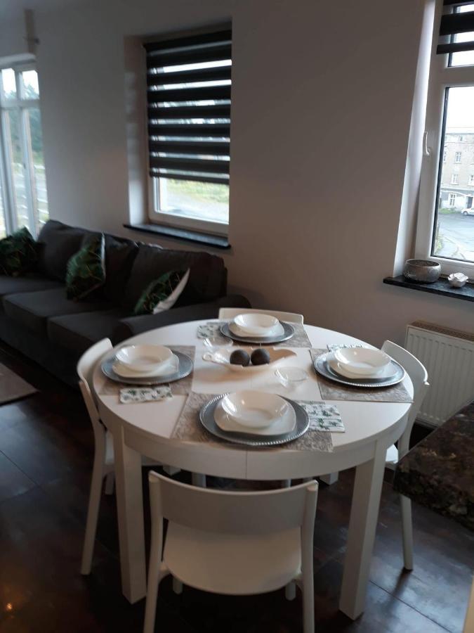 Ferienwohnung Przy Centrum Jelenia Góra Exterior foto