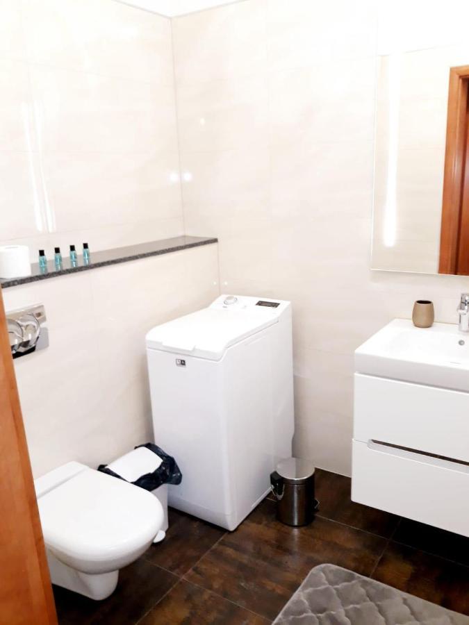 Ferienwohnung Przy Centrum Jelenia Góra Exterior foto