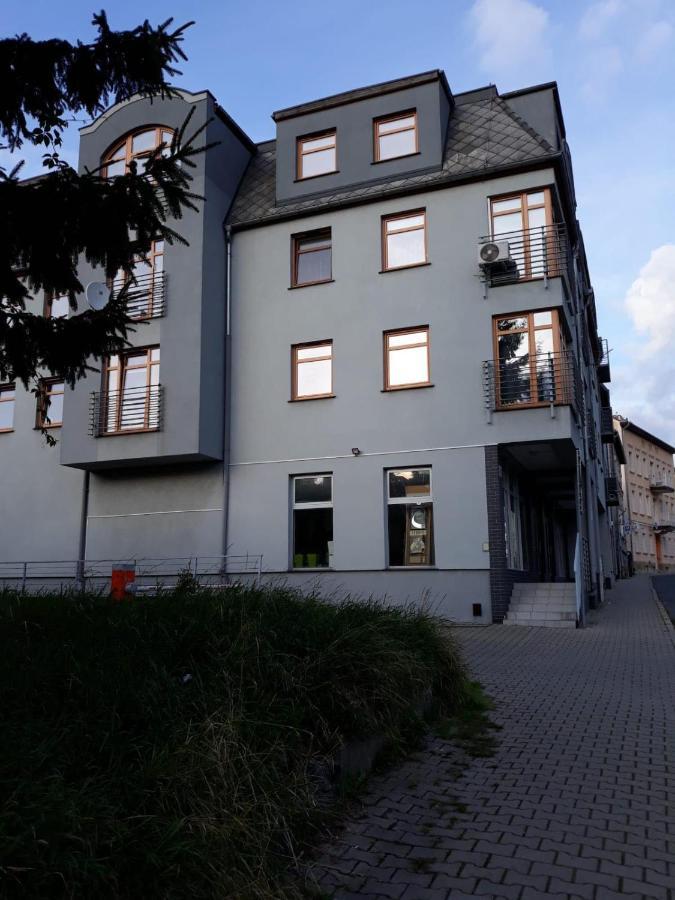 Ferienwohnung Przy Centrum Jelenia Góra Exterior foto
