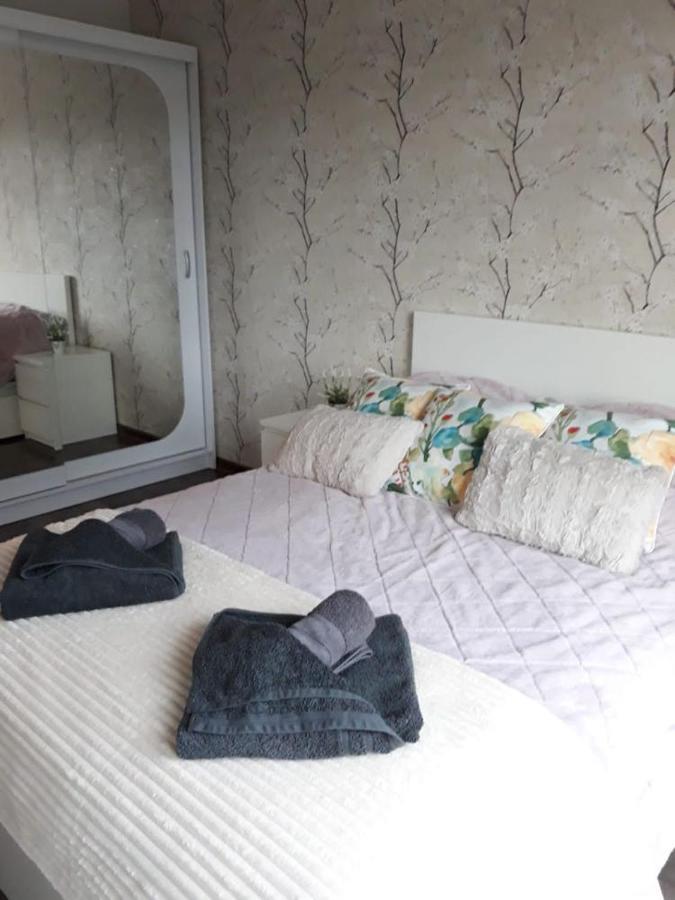 Ferienwohnung Przy Centrum Jelenia Góra Exterior foto